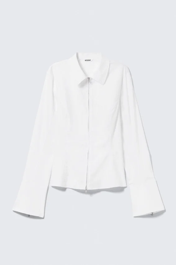 Long-Sleeved Fitted Zip Shirt – White Long-Sleeved Fitted Zip Shirt – White