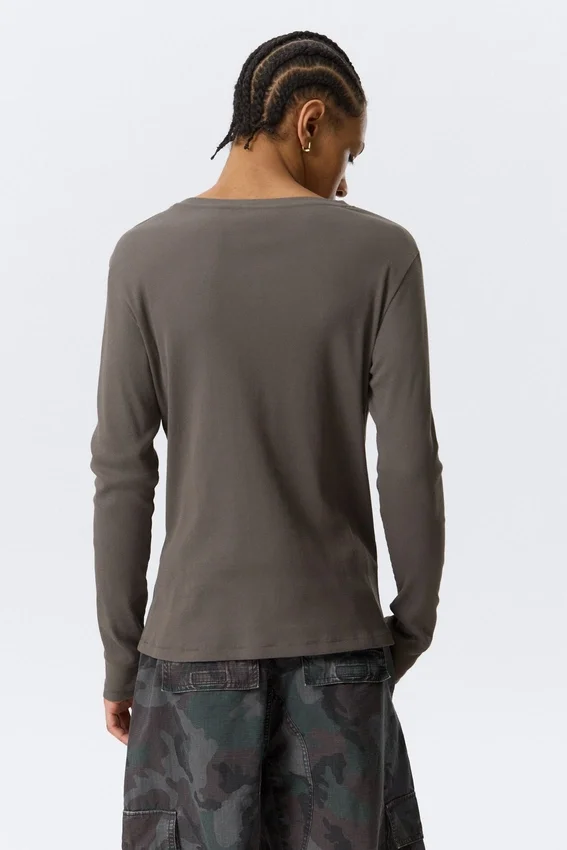 Long-Sleeved Henley T-Shirt – Dark Mole Long-Sleeved Henley T-Shirt – Dark Mole