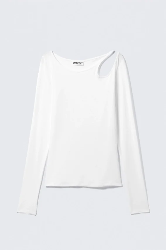 Long-Sleeved Off-Shoulder Top – White Long-Sleeved Off-Shoulder Top – White