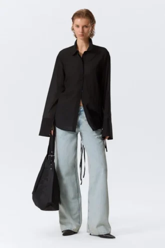 Long-Sleeved Open Back Tie Shirt – Black Long-Sleeved Open Back Tie Shirt – Black
