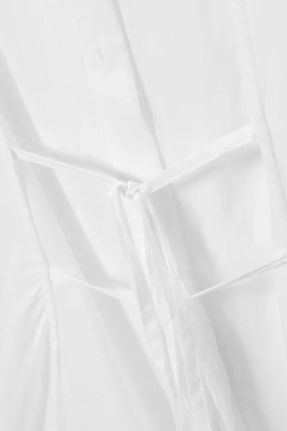 Long-Sleeved Open Back Tie Shirt – White Long-Sleeved Open Back Tie Shirt – White