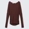 Long-Sleeved Open Back Top – Burgundy Long-Sleeved Open Back Top – Burgundy