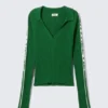 Long-Sleeved Ribbed Knit V-Neck Top – Green Long-Sleeved Ribbed Knit V-Neck Top – Green
