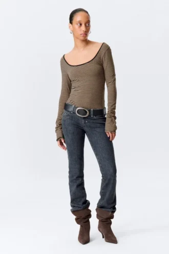 Long-Sleeved Slim Fit Scoop Neck Top – Beige/Black Stripe