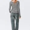 Long-Sleeved Slim Fit Scoop Neck Top – Black & White Stripes Long-Sleeved Slim Fit Scoop Neck Top – Black & White Stripes