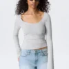 Long-Sleeved Slim Fit Scoop Neck Top – Grey Melange Long-Sleeved Slim Fit Scoop Neck Top – Grey Melange