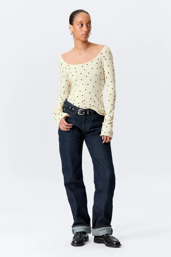 Long-Sleeved Slim Fit Scoop Neck Top – Light Yellow – Dots Long-Sleeved Slim Fit Scoop Neck Top – Light Yellow – Dots