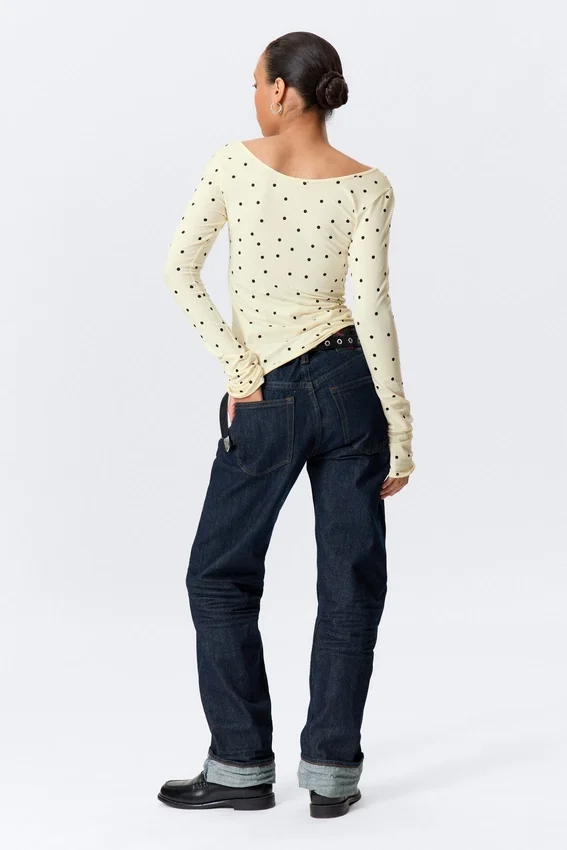 Long-Sleeved Slim Fit Scoop Neck Top – Light Yellow – Dots Long-Sleeved Slim Fit Scoop Neck Top – Light Yellow – Dots