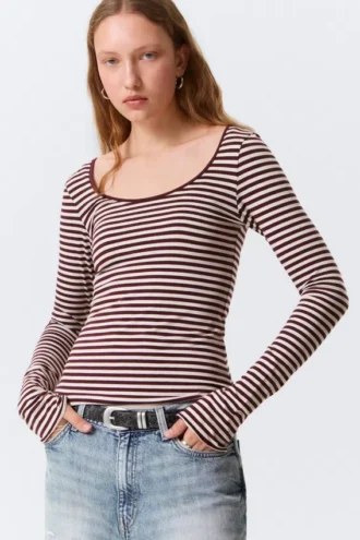 Long-Sleeved Slim Fit Scoop Neck Top – Pink & Burgundy Stripes