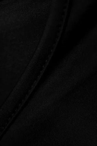 Long-Sleeved V-Neck Top – Black