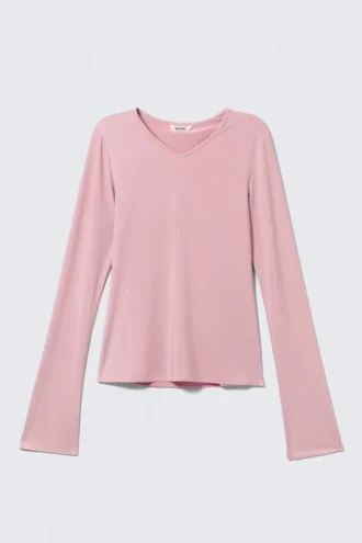 Long-Sleeved V-Neck Top – Light Pink
