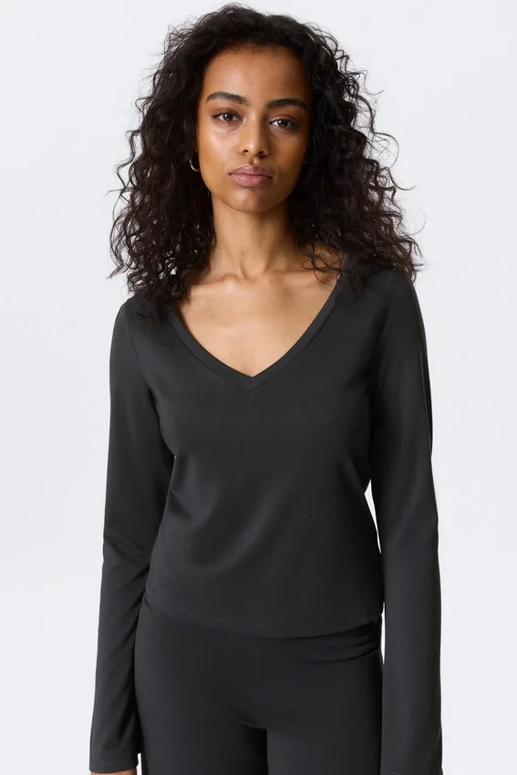 Long-Sleeved V-Neck Top – Washed Black Long-Sleeved V-Neck Top – Washed Black