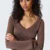 Long-Sleeved V-Neck Top – Washed Mole Long-Sleeved V-Neck Top – Washed Mole