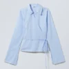 Long-Sleeved Wrap Poplin Shirt – Striped Blue