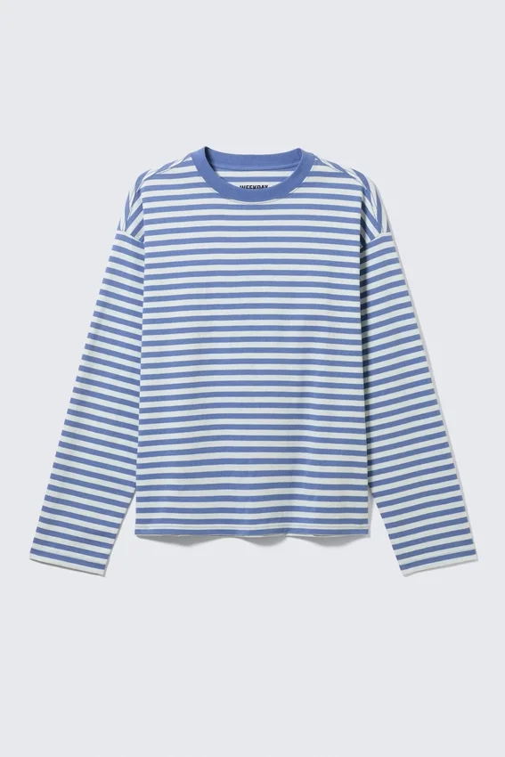 Loose Boxy Long-Sleeved T-Shirt – Blue & White Stripe Loose Boxy Long-Sleeved T-Shirt – Blue & White Stripe