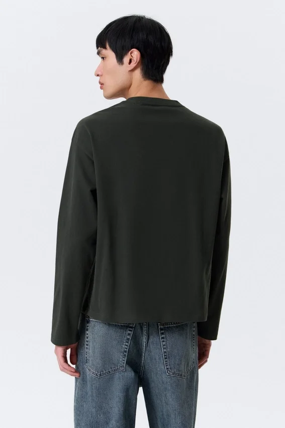Loose Boxy Long-Sleeved T-Shirt – Dark Green Loose Boxy Long-Sleeved T-Shirt – Dark Green