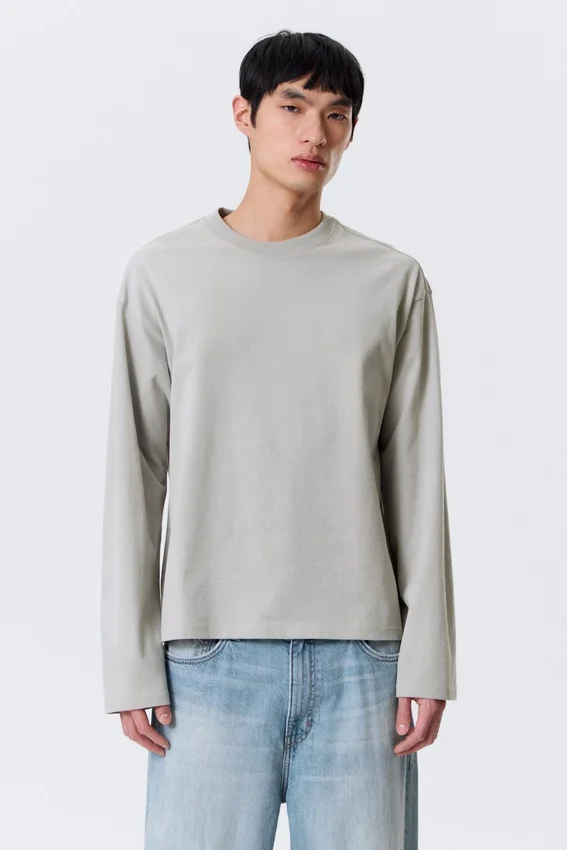 Loose Boxy Long-Sleeved T-Shirt – Light Dusty Mole Loose Boxy Long-Sleeved T-Shirt – Light Dusty Mole
