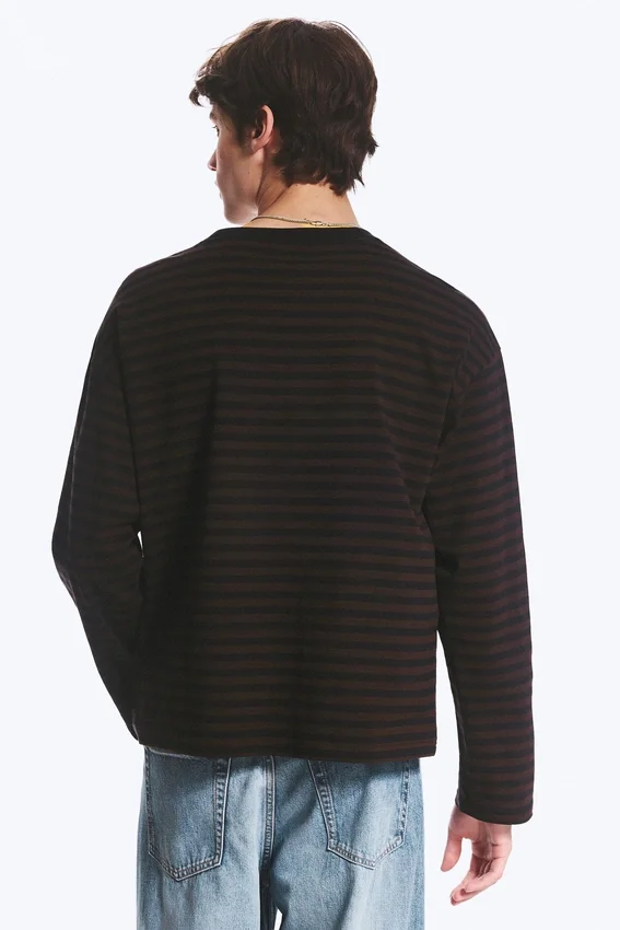 Loose Boxy Long-Sleeved T-Shirt – Striped Dark Brown Loose Boxy Long-Sleeved T-Shirt – Striped Dark Brown
