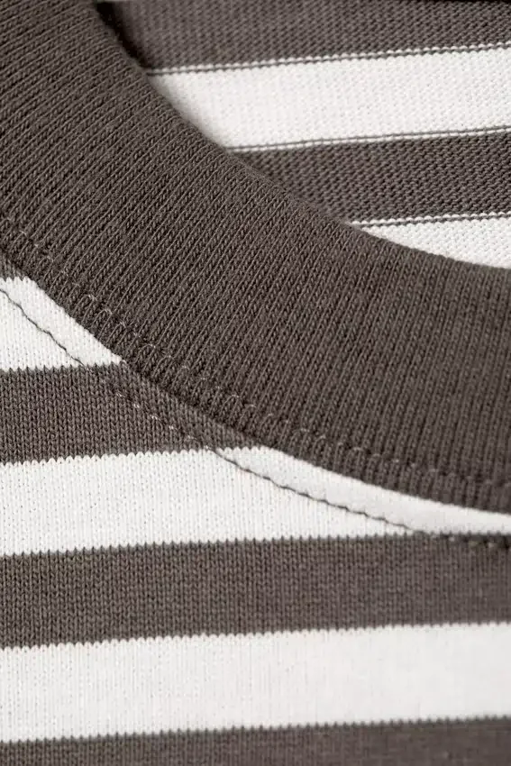 Loose Boxy Long-Sleeved T-Shirt – White – Brown Stripes Loose Boxy Long-Sleeved T-Shirt – White – Brown Stripes