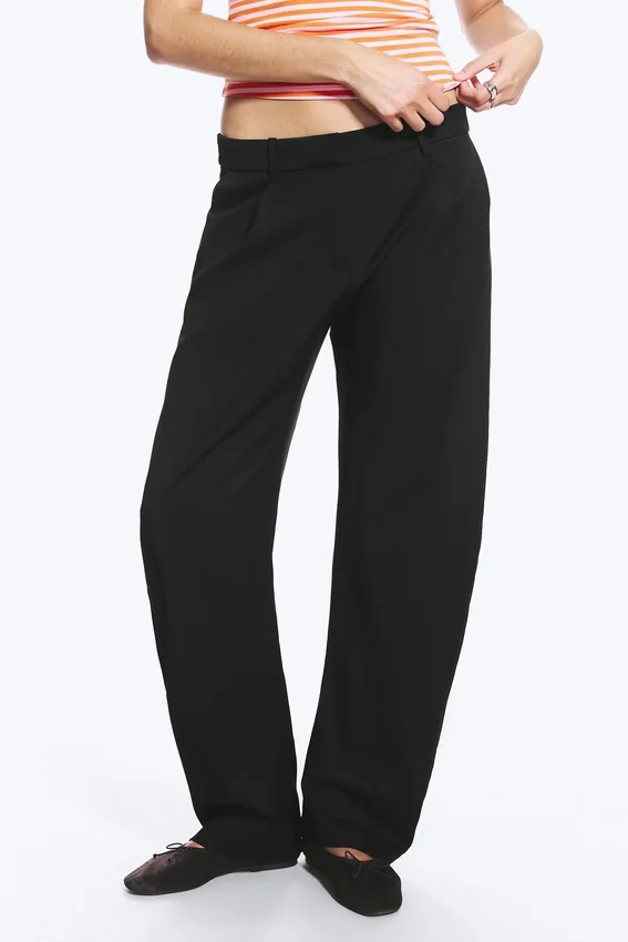Loose Fit Barrel Leg Suiting Trousers – Black Loose Fit Barrel Leg Suiting Trousers – Black