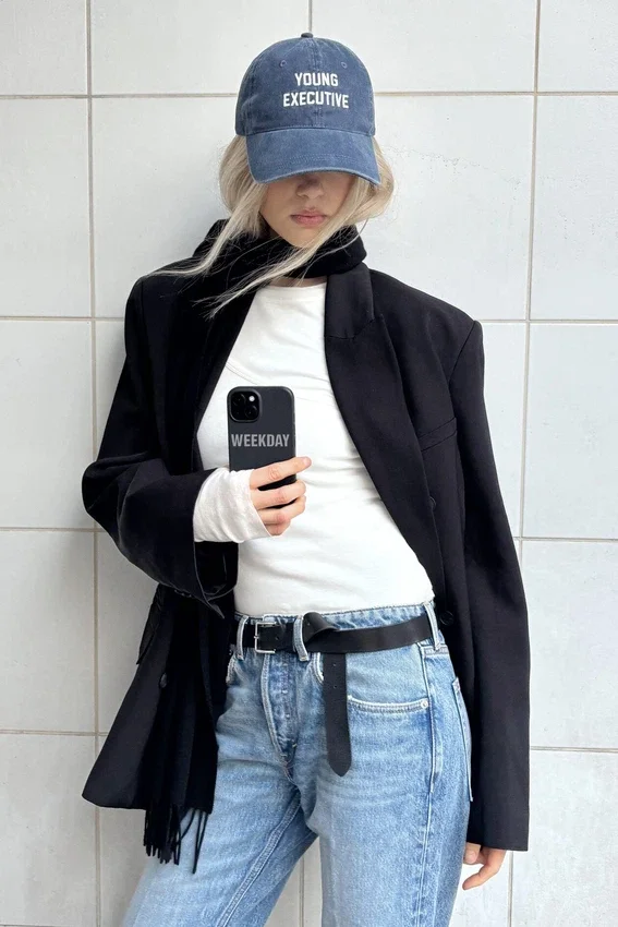 Loose Fit Double-Breasted Linen-Blend Blazer – Black Loose Fit Double-Breasted Linen-Blend Blazer – Black