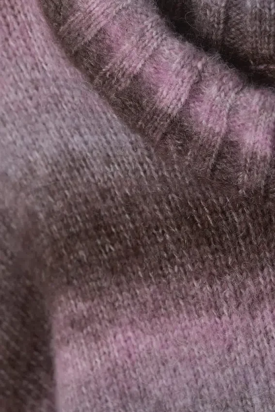 Loose Fit Knitted Sweater – Striped Pink Loose Fit Knitted Sweater – Striped Pink