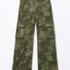 Loose Fit Low Waist Twill Cargo Trousers – Khaki Green – Spray Flowers Loose Fit Low Waist Twill Cargo Trousers – Khaki Green – Spray Flowers