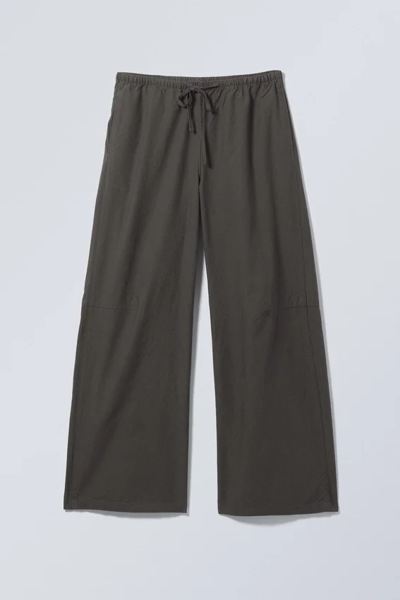 Loose Fit Low Waist Washed Trousers – Dark Grey Loose Fit Low Waist Washed Trousers – Dark Grey