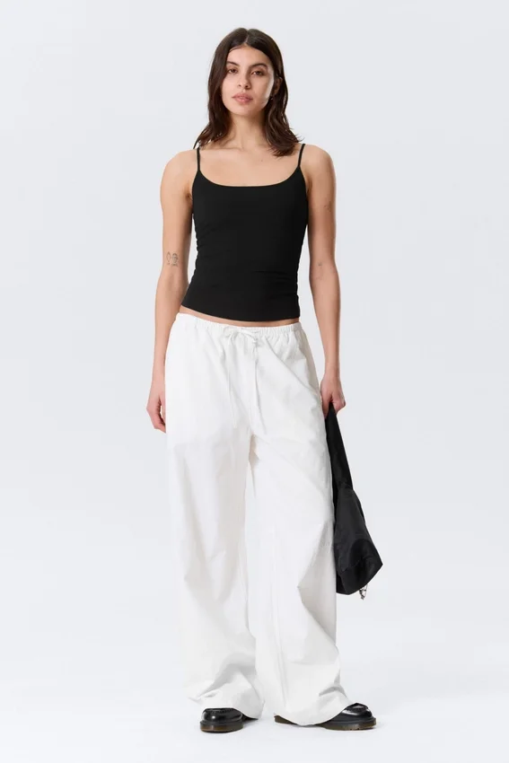 Loose Fit Low Waist Washed Trousers – White Loose Fit Low Waist Washed Trousers – White