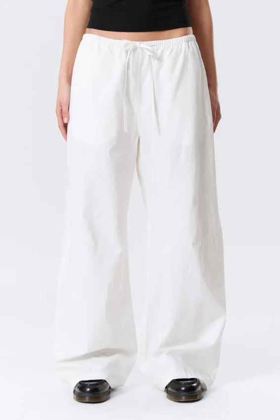 Loose Fit Low Waist Washed Trousers – White Loose Fit Low Waist Washed Trousers – White