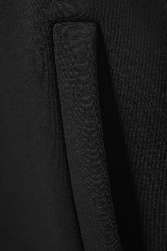 Loose Fit Scuba Shorts – Black Loose Fit Scuba Shorts – Black