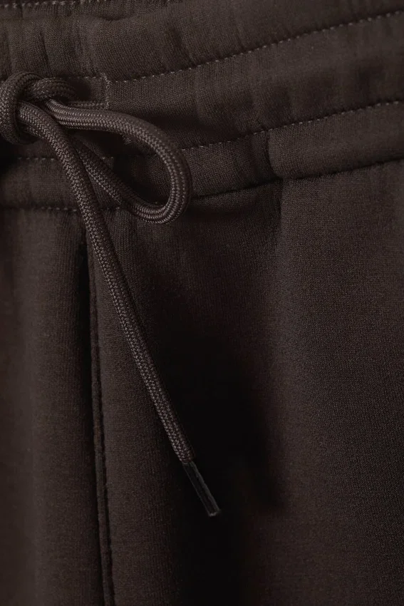 Loose Fit Scuba Sweatpants – Dark Brown Loose Fit Scuba Sweatpants – Dark Brown