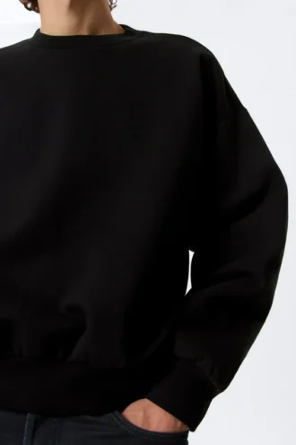 Loose Fit Sweatshirt – Black