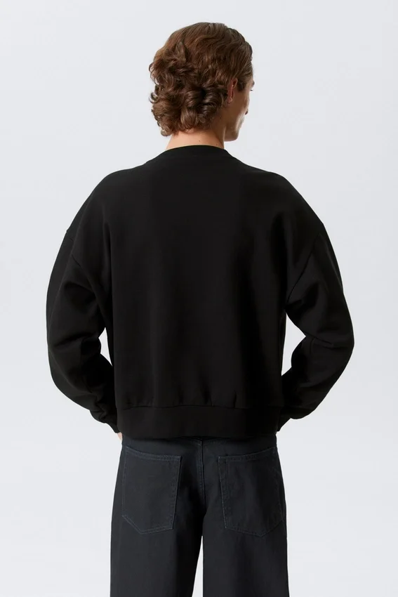 Loose Fit Sweatshirt – Black Loose Fit Sweatshirt – Black