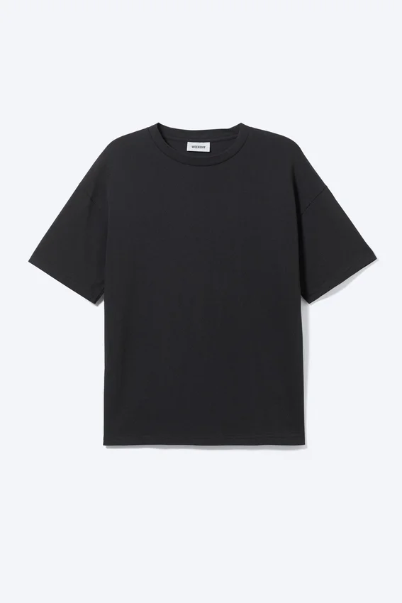 Loose Fit T-Shirt – Black Loose Fit T-Shirt – Black