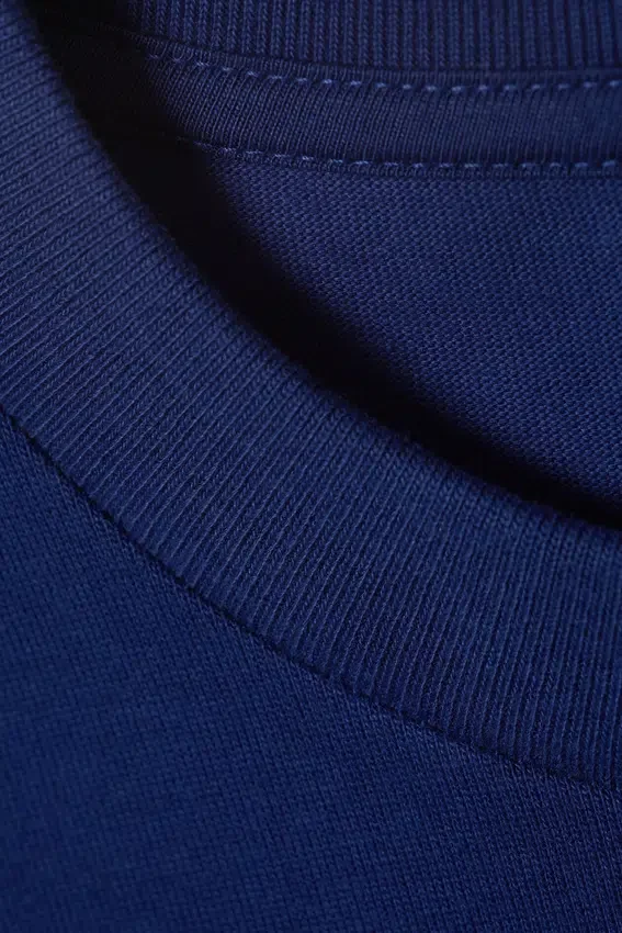 Loose Fit T-Shirt – Dark Blue Loose Fit T-Shirt – Dark Blue