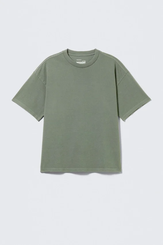 Loose Fit T-Shirt – Light Dusty Khaki Green Loose Fit T-Shirt – Light Dusty Khaki Green