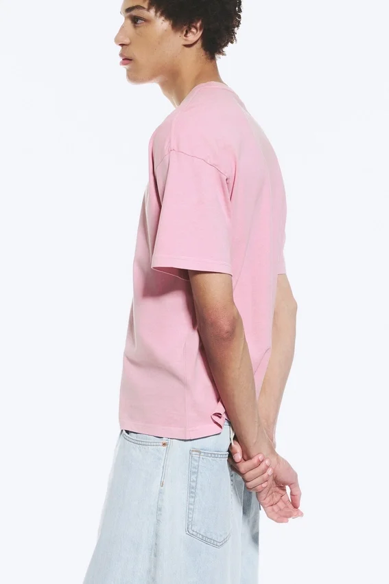Loose Fit T-Shirt – Pink Loose Fit T-Shirt – Pink