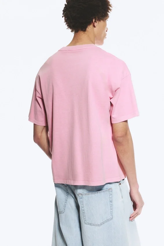 Loose Fit T-Shirt – Pink Loose Fit T-Shirt – Pink