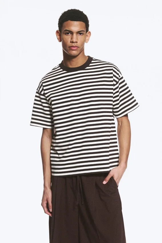 Loose Fit T-Shirt – White & Dark Brown Stripes Loose Fit T-Shirt – White & Dark Brown Stripes
