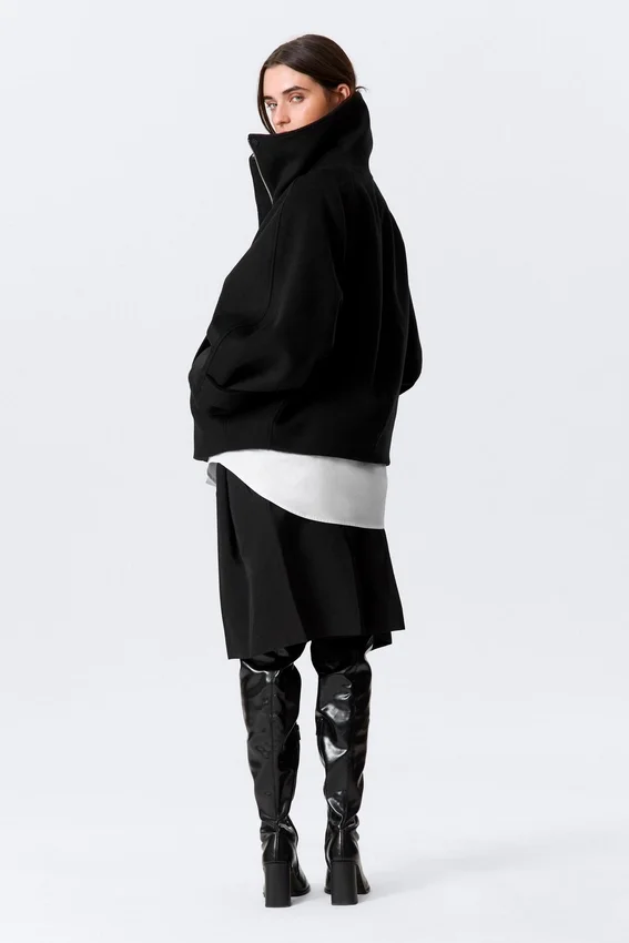 Loose Fit Wool Jacket with Raglan Sleeves – Black Loose Fit Wool Jacket with Raglan Sleeves – Black