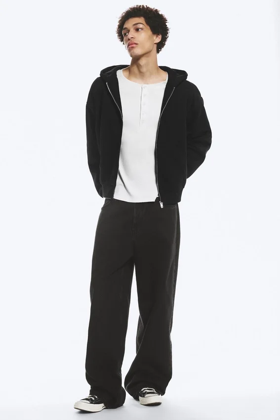 Loose Fit Zip Hoodie – Black Loose Fit Zip Hoodie – Black