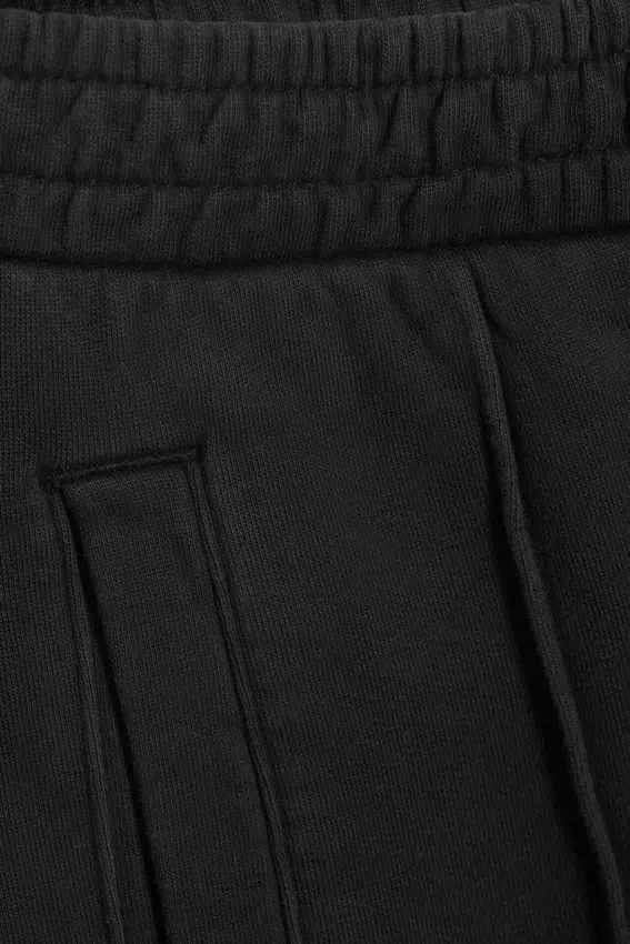 Loose Front Crease Sweatpants – Washed Black Loose Front Crease Sweatpants – Washed Black
