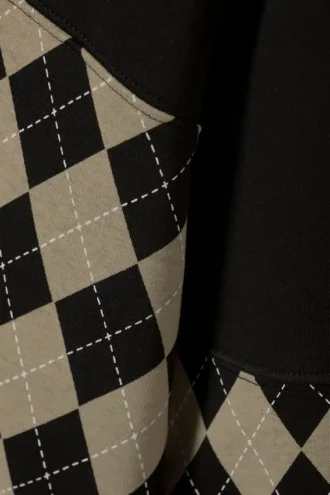 Loose Graphic Polo Sweatshirt – Black – Argyle Insert
