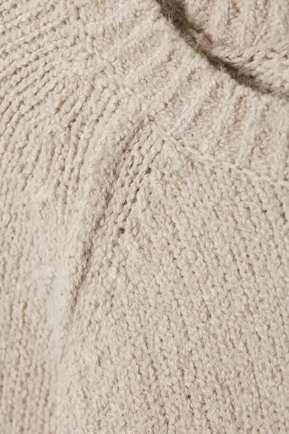 Loose Knitted Raglan Sweater – Beige Loose Knitted Raglan Sweater – Beige