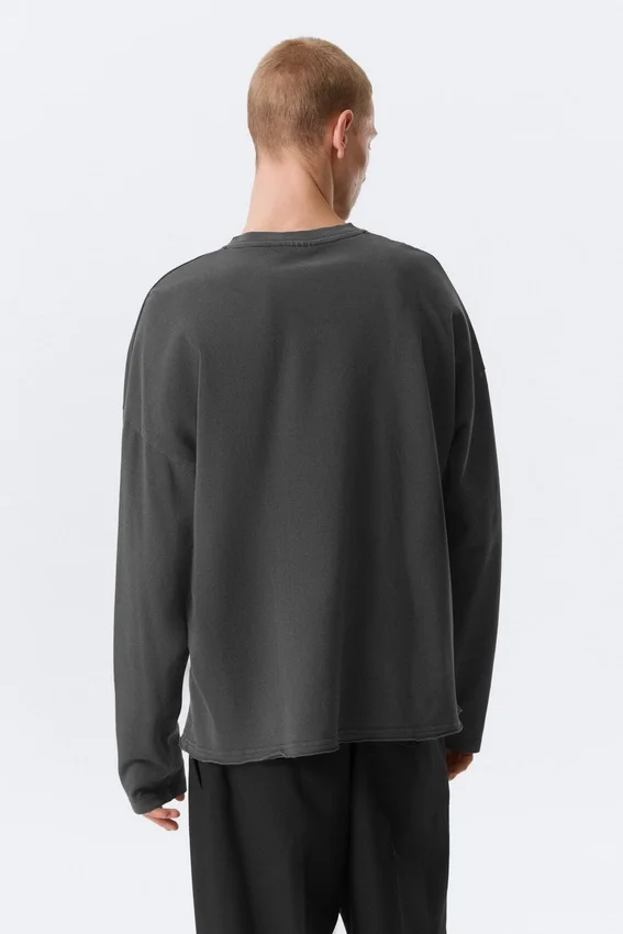 Loose Long-Sleeved Henley T-Shirt – Dark Grey Loose Long-Sleeved Henley T-Shirt – Dark Grey