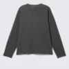 Loose Long-Sleeved Henley T-Shirt – Dark Grey Loose Long-Sleeved Henley T-Shirt – Dark Grey