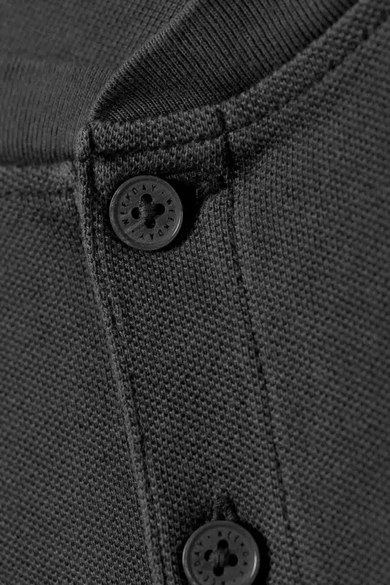 Loose Long-Sleeved Henley T-Shirt – Dark Grey Loose Long-Sleeved Henley T-Shirt – Dark Grey