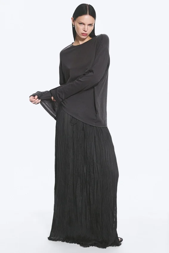 Loose Long-Sleeved T-Shirt – Dark Grey Loose Long-Sleeved T-Shirt – Dark Grey