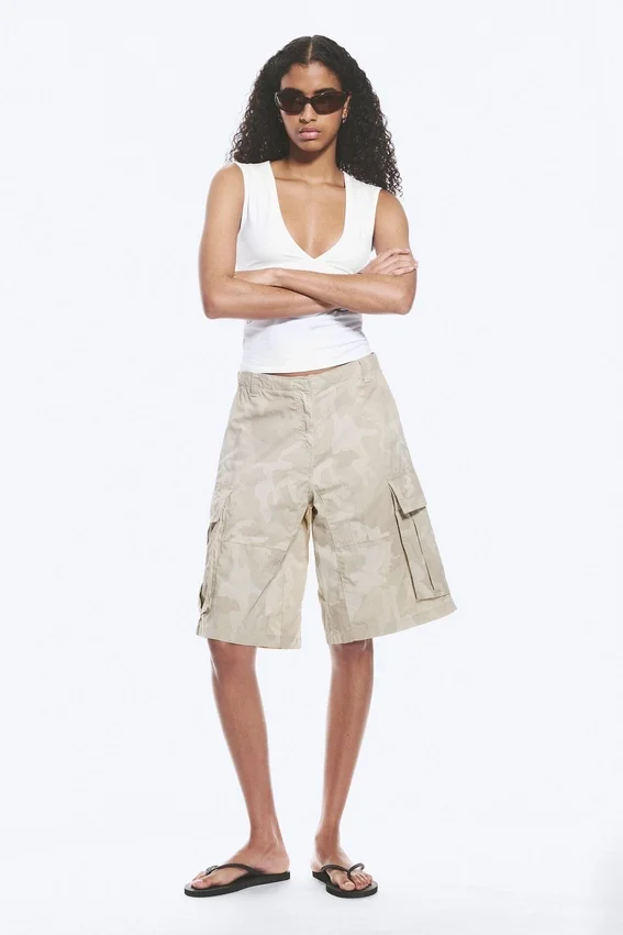 Loose Low Rise Cargo Shorts – Light Beige – Camouflage Loose Low Rise Cargo Shorts – Light Beige – Camouflage